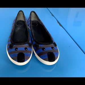 Marc Jacobs cat slip-on ballet sneaker, black and blue, size 7.5